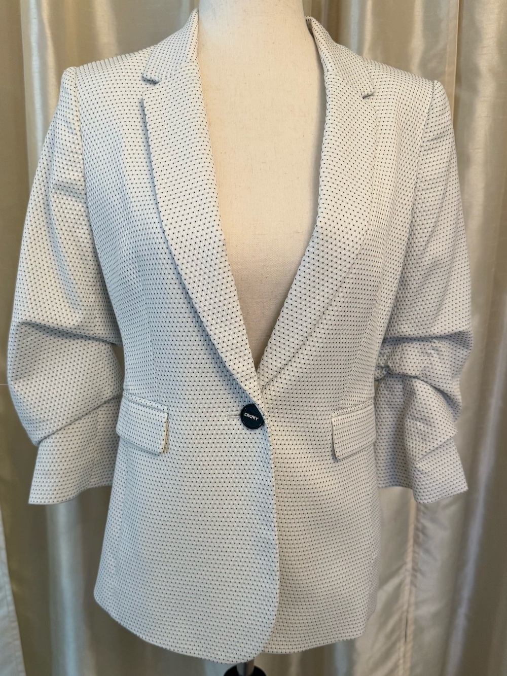 DKNY White & Black Geometric Dot Blazer Ruched 3/4 Sleeve Size 4 Petite